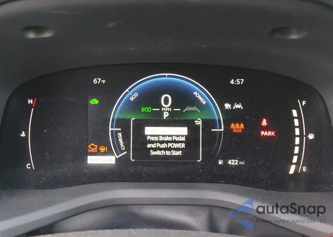 2025 Toyota Camry Le z USA, uszkodzony, nr VIN 4T1DAACK4SU075101